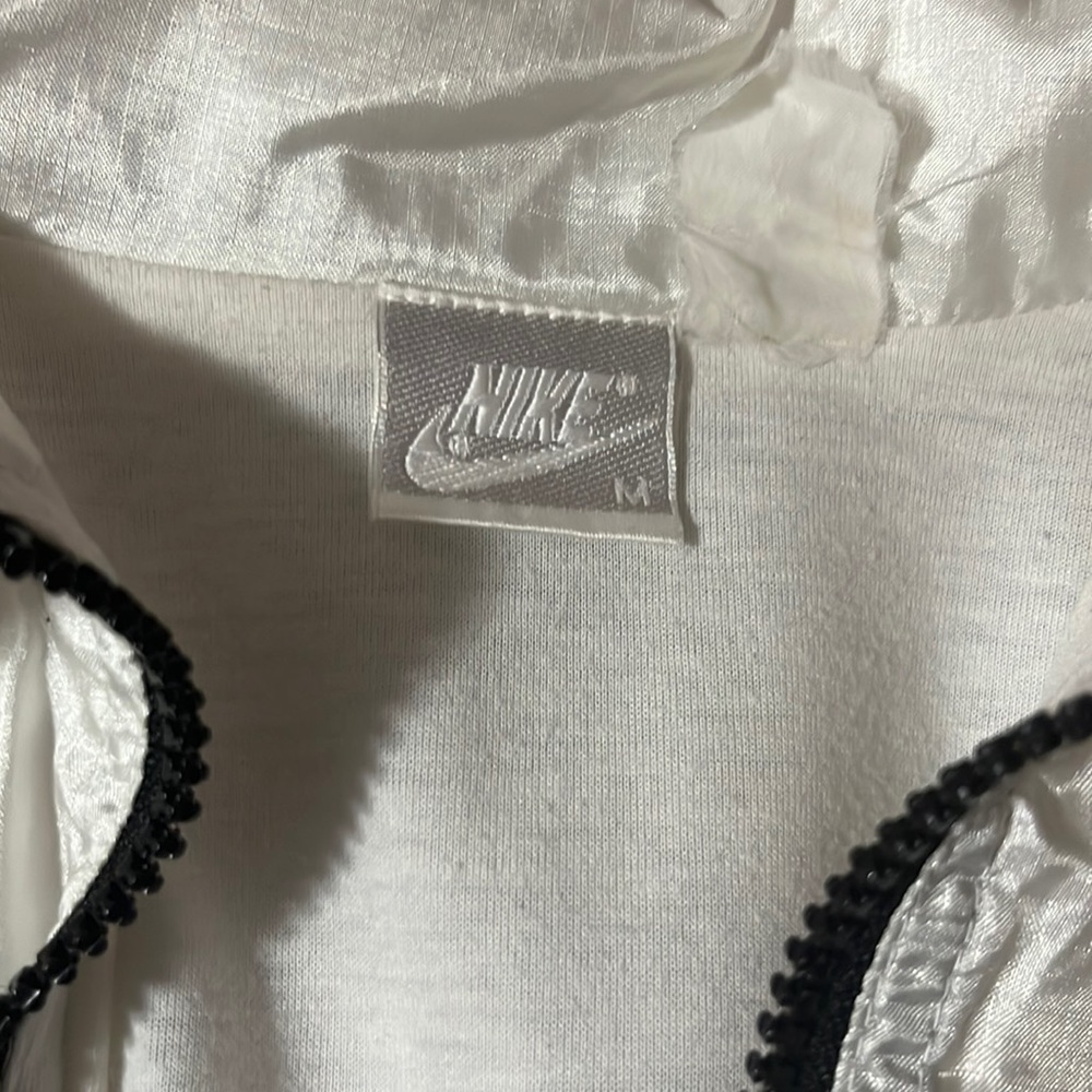 Vintage NIKE Womans Satin Windbreaker  (Medium ) Full Zip Jacket